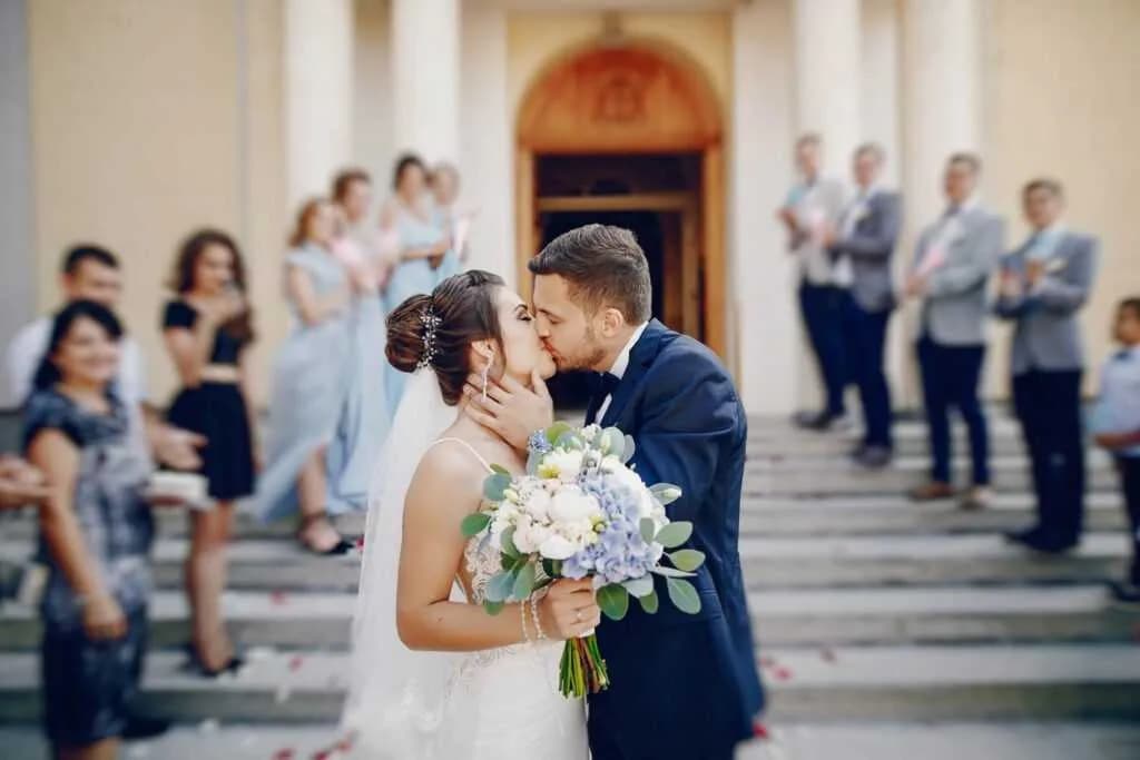 Najlepsze piosenki dla mamy na weselu, które wzruszą wszystkich