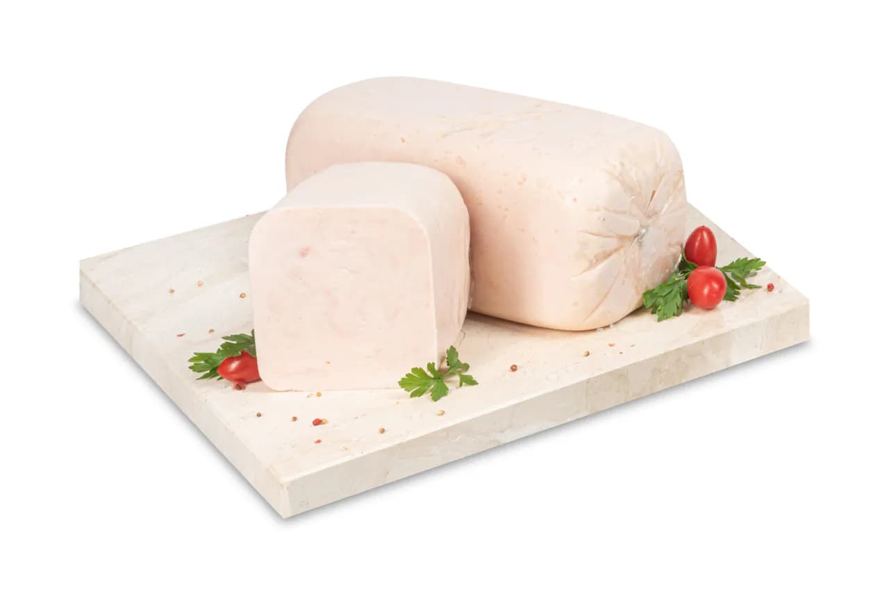 Szynka drobiowa kcal – ile kalorii ma i jak wpływa na dietę?